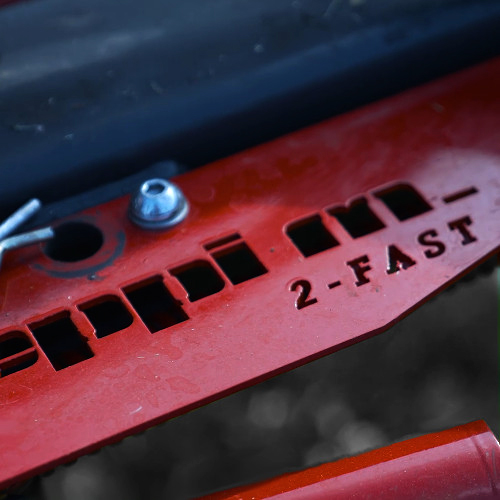 2-FAST - Je nach Anforderungen und verfügbarer Fördermenge des Traktors ist 2-FAST sowohl mit als auch ohne eigene Hydraulikanlage erhältlich.