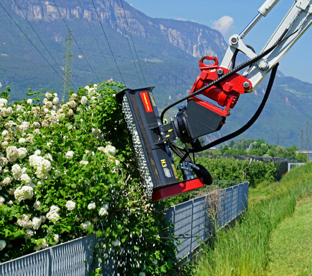 Das kleinste Modell in der Baureihe der SEPPI Baggermulcher - H3 ist ein vielseitiges Mulchgerät für die Pflege von unbewirtetem oder schwer erreichbarem Land.
