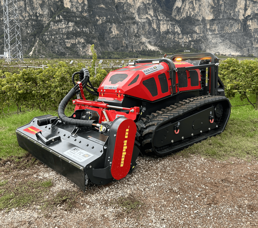 Die MAX 75 le ist ein funkferngesteuertes Raupenfahrzeug, das speziell für den Einsatz in schwierigem Gelände entwickelt wurde.