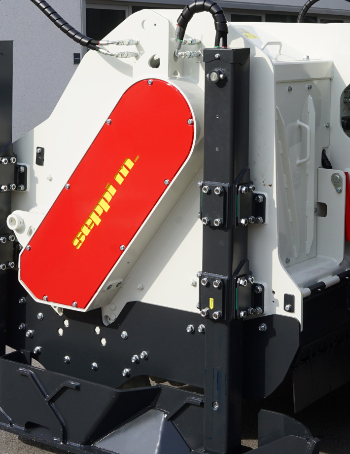 MAXICRUSHR xd Stabilisierungs-Fräse mit beidseitigem CARBONCHAIN-Zahnriemenantrieb für maximale Kraftübertragung und Zuverlässigkeit