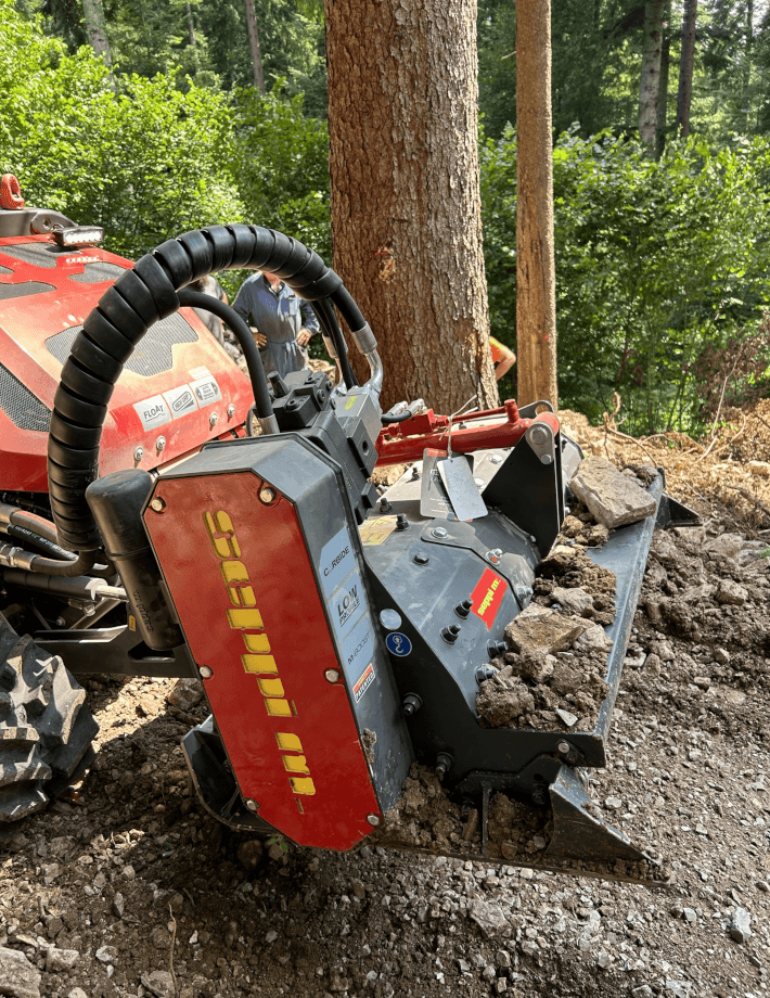 Das Gehäuse ist aus hochfestem AR400-Stahl gefertigt und mit austauschbaren Verschleißplatten versehen. Damit ist der MICROSOIL rc auch für harte und dauerhafte Einsätze bestens gerüstet.