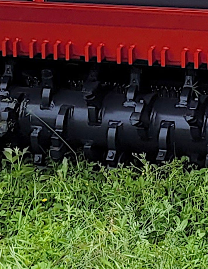 Der Steinbrecher MIDISOIL dt ist mit einem aggresiver Rotor ausgestattet. Die hochwertigen Wolframkarbid-Einsätze sorgen für eine lange Lebensdauer und maximale Zerkleinerungskraft, auch unter den härtesten Bedingungen.