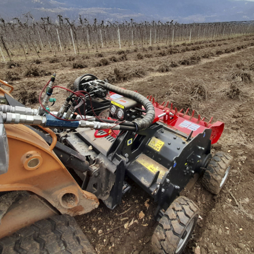 R20 pick-up -Leistungsstarker Mulcher mit Pick-Up-Rotor für Kompaktlader