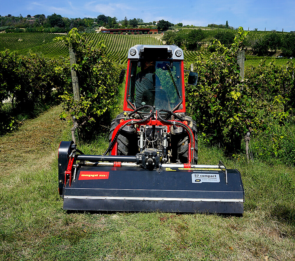 S7 compact - Schlegelmulcher für den Heckanbau mit linearer Seitenverschiebung