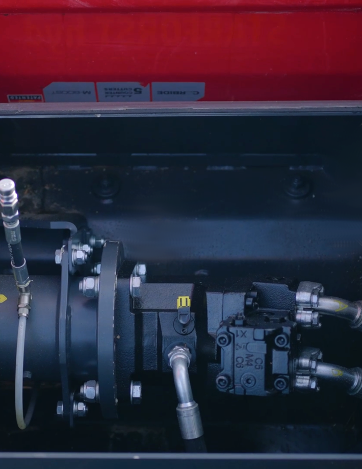 Die Motoren der Serie M-BOOST arbeiten mit automatisch reguliertem Schluckvolumen und einem 40% höheren Drehmoment als Standardmotoren. Diese Motoren bieten maximale Leistung bei minimalem Energieverbrauch.